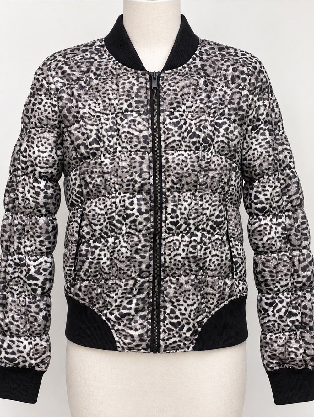 Betsey Johnson Give Get Performance Leopard Print Bomber Jacket Size Small